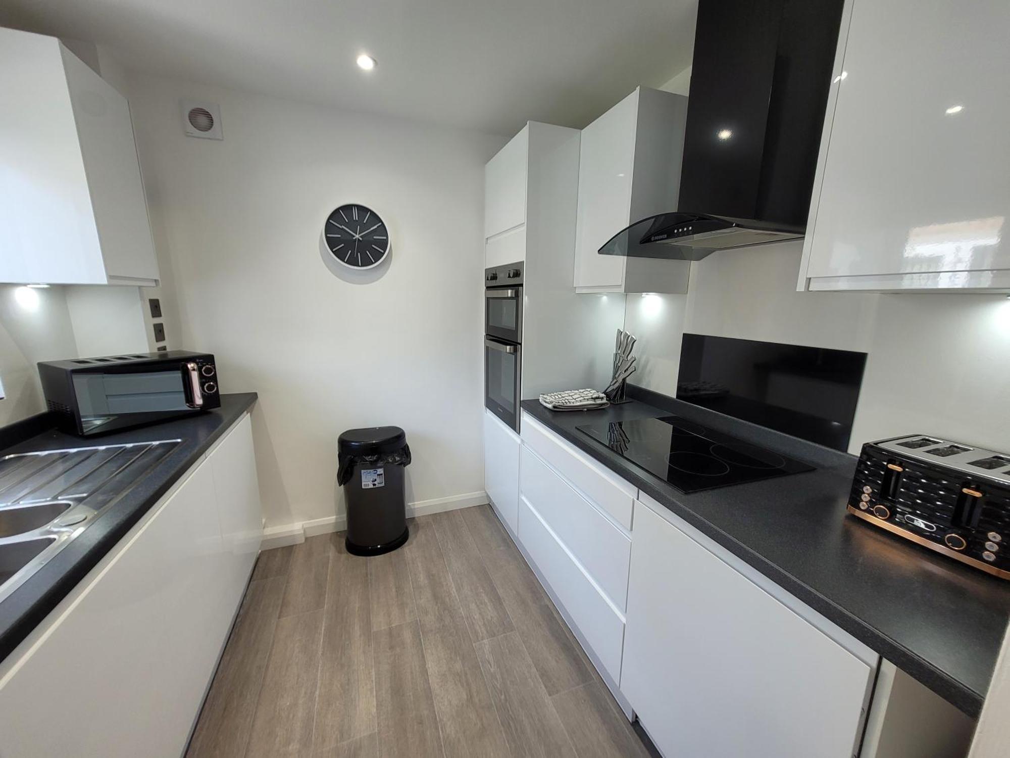 Bumblebee Bungalow - With Separate Office And Gaming Space By Catchpole Stays Κόλτσεστερ Εξωτερικό φωτογραφία