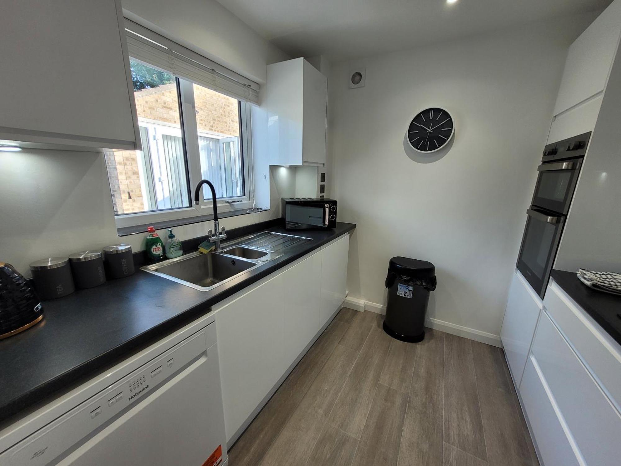 Bumblebee Bungalow - With Separate Office And Gaming Space By Catchpole Stays Κόλτσεστερ Εξωτερικό φωτογραφία